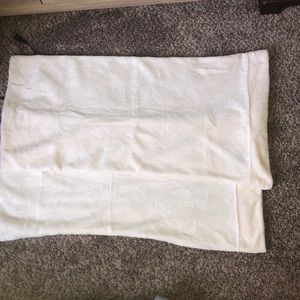 Pair of king size pillowcases